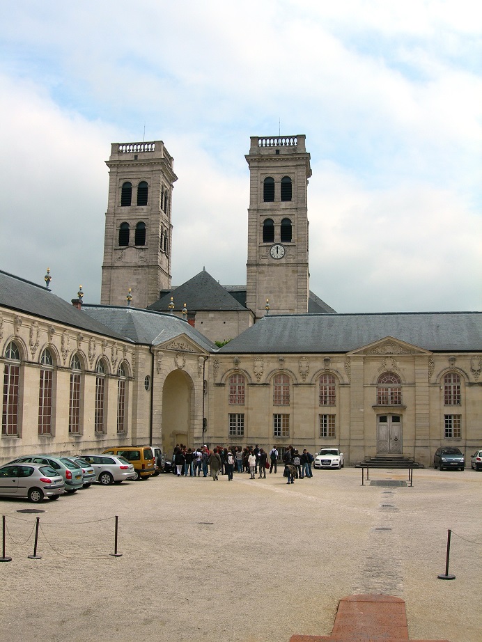 Das Weltfriedenszentrum - Centre mondial de la paix